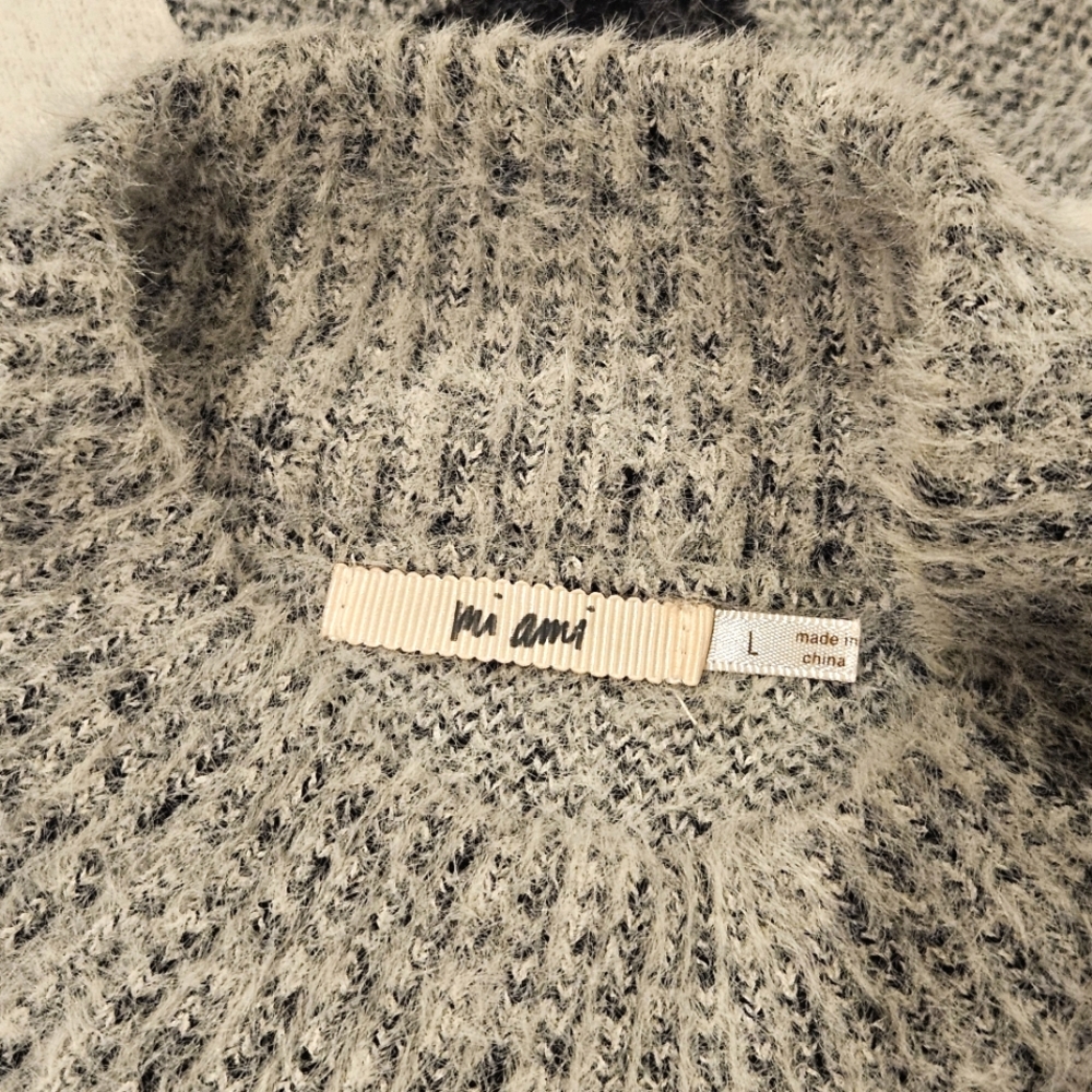 Mi ami Women's Checkered Sweater, Charcoal/White - Size Large - Picture 3 of 4